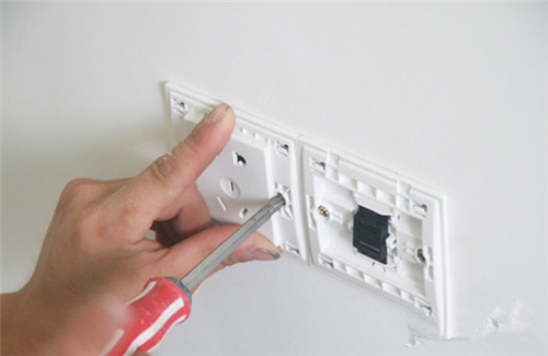 插座開關(guān)的安裝使用條件及注意事項